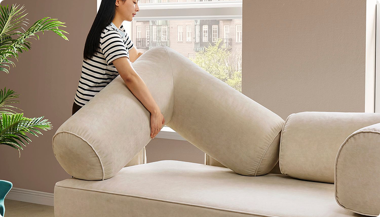 No frame, no rules. Move the backrest, spread out the cushions.