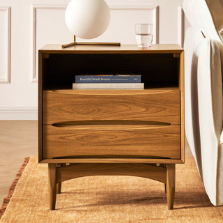 Retrovie 4-Piece King Bedroom Set