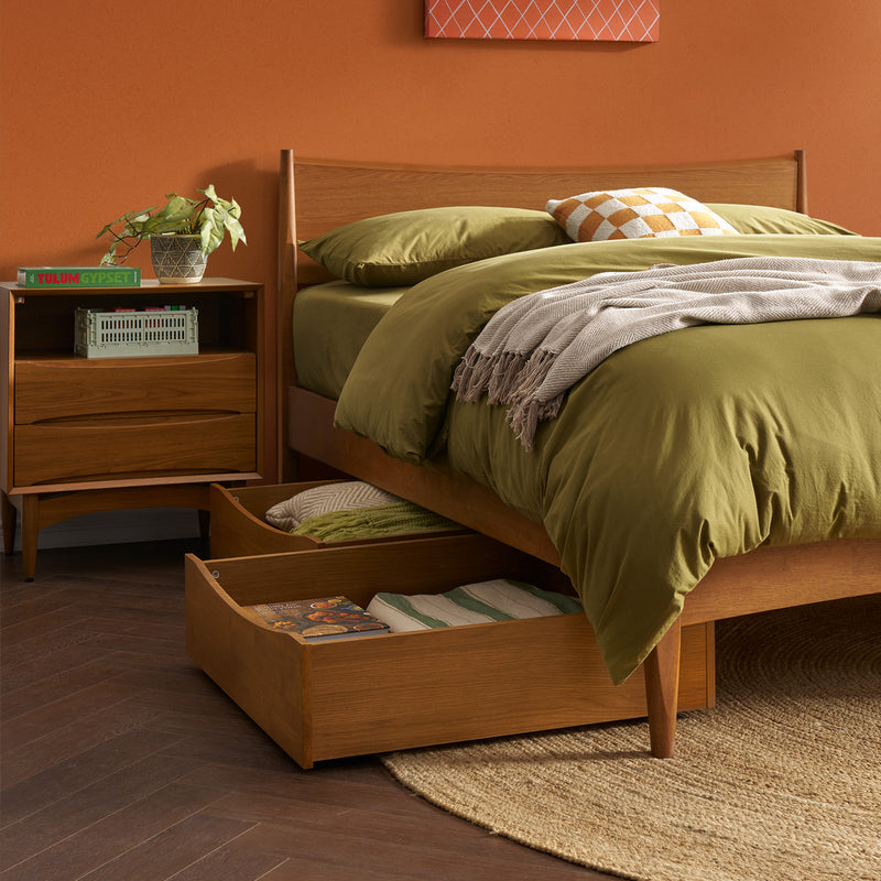 Retrovie Mid-Century Modern Queen Bed