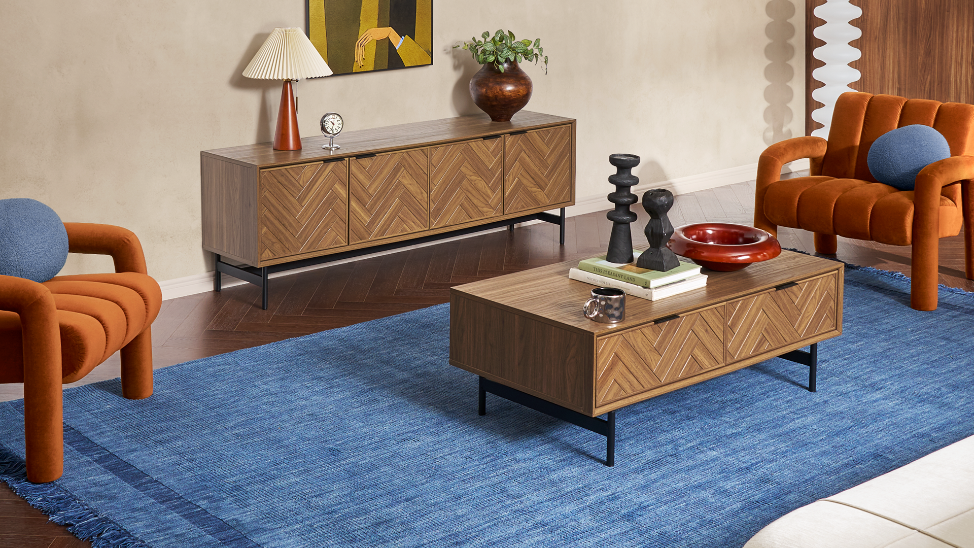 At Home with Axis​