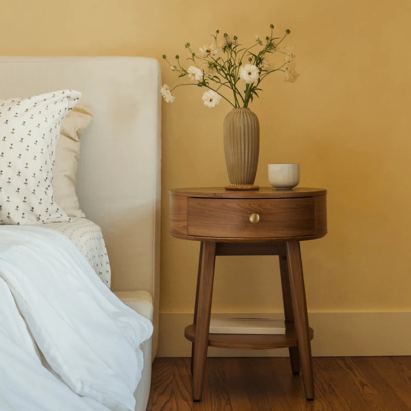 Round Side Table (@ariellevey)